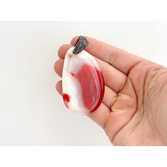 Red & White Polished Agate Crystal Oval Silver Toned Teardrop Vintage Pendant - Picture 8 of 12